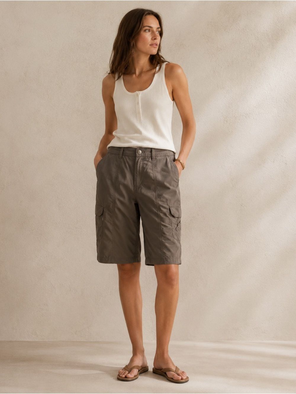 Columbia Titanium Women’s Gray Cargo Capri Hiking Pants Size 6 Packable Outdoor